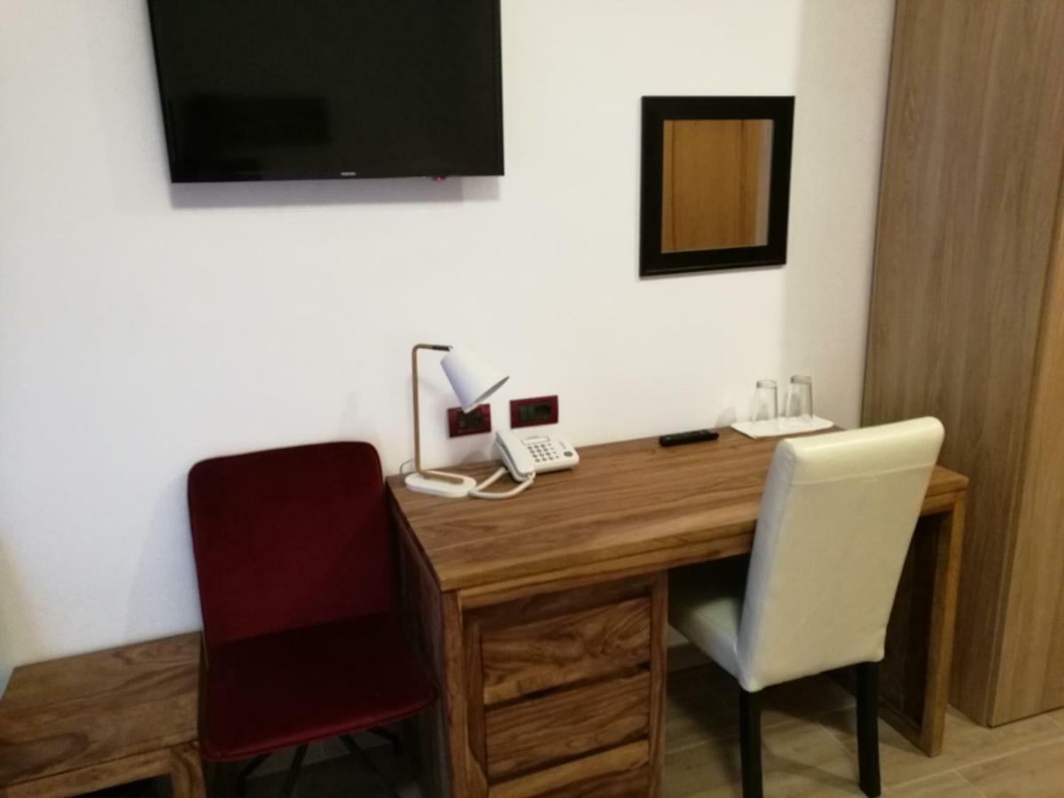 ホテル Al Trenino Accomodation ローマ エクステリア 写真